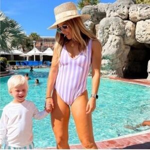 Kona Sol Padded Purple White V Neck Comfy One Piece Swimsuit Beach Resortwear